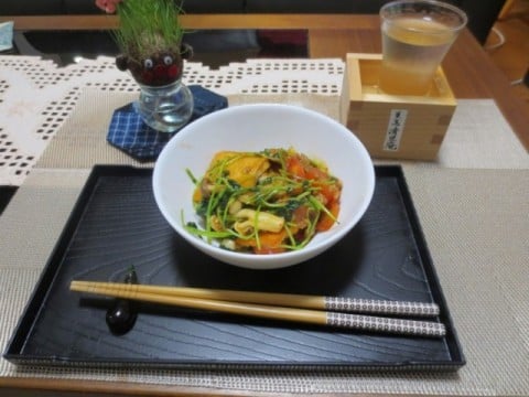 豆苗とトマトの夏マーボー