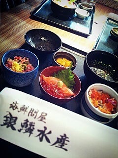 海鮮丼