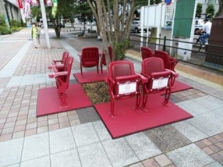 イーグルスベンチ
